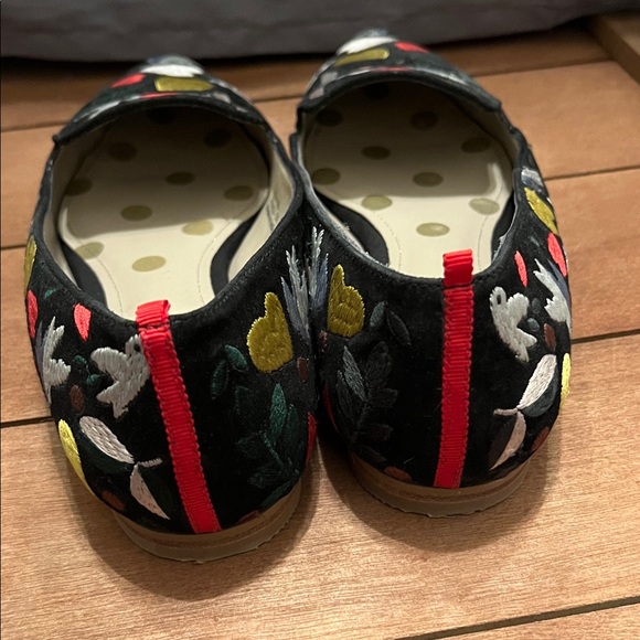 Biden Embroidered Black Flats - Picture 3 of 6